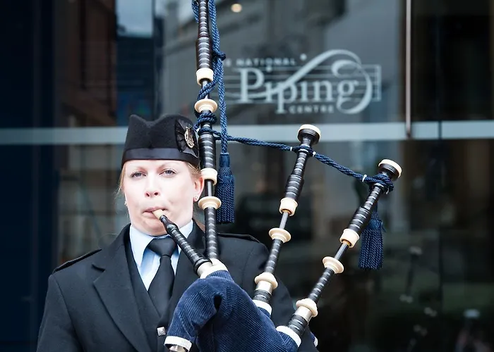 The Pipers' Tryst Hotel